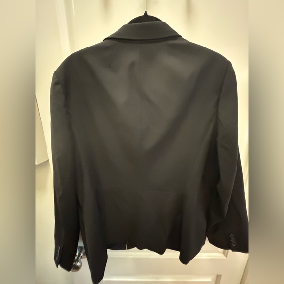 Fully Lined Black Talbots Wool Blazer - Picture 2 of 5